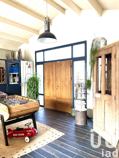 Maison contemporaine avec jardin et terrasse 5