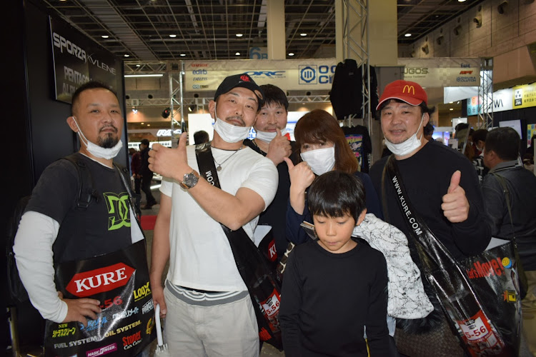 C-HRのローガン・初メッセ・新年会・時間が足りず (ó﹏ò｡)・アヒル隊に関するカスタム事例の投稿画像2枚目