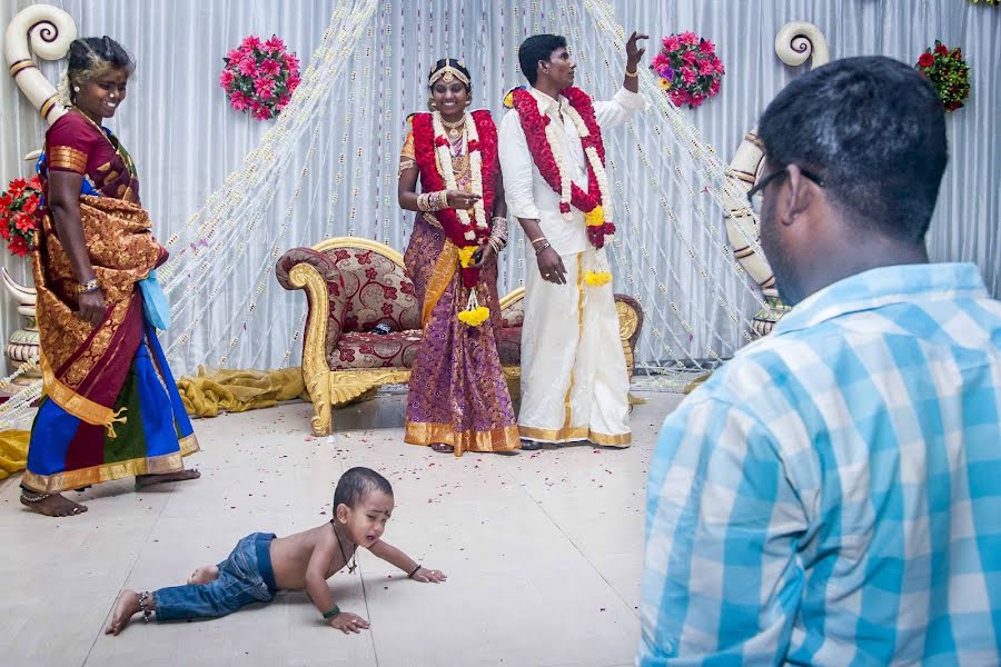 Fotógrafo de bodas Pon Prabakaran (ponprabakaran). Foto del 8 de julio 2016