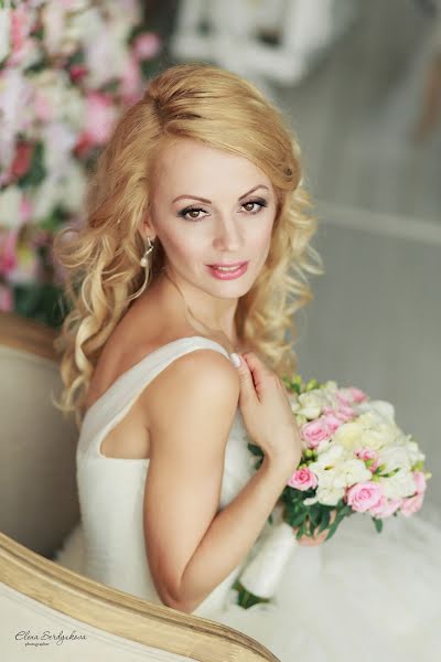 Wedding photographer Elena Serdyukova (elenaserdyukova). Photo of 16 July 2015