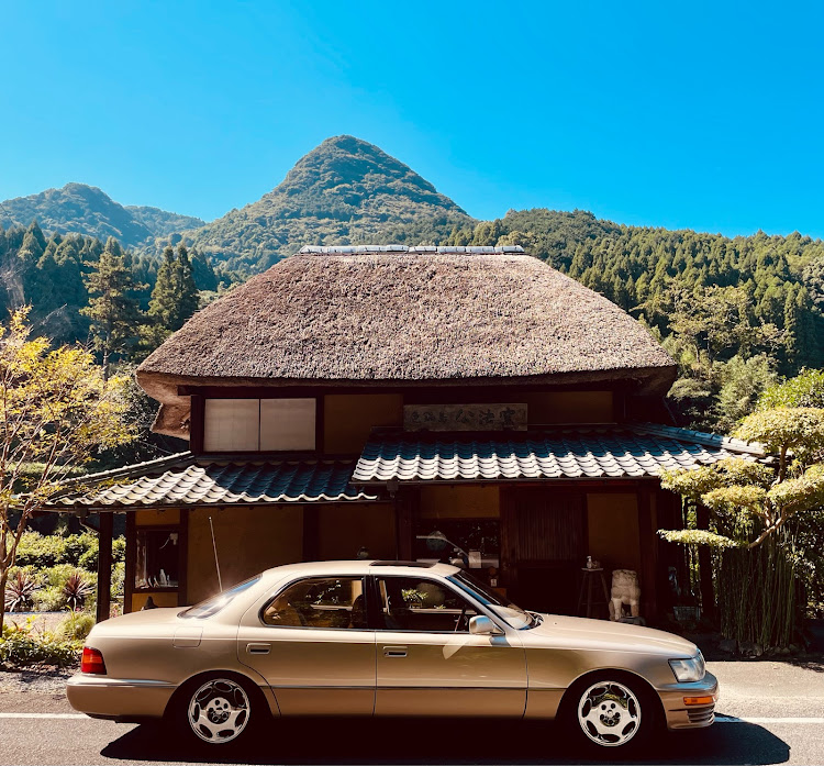 LS400の秋のドライブ・北米仕様・ネオクラシック・USDM・オールドタイマーに関するカスタム事例の投稿画像6枚目