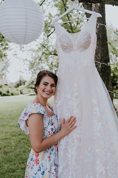 Fotógrafo de casamento Beatrie Moraru (malomfokusz). Foto de 19 de março