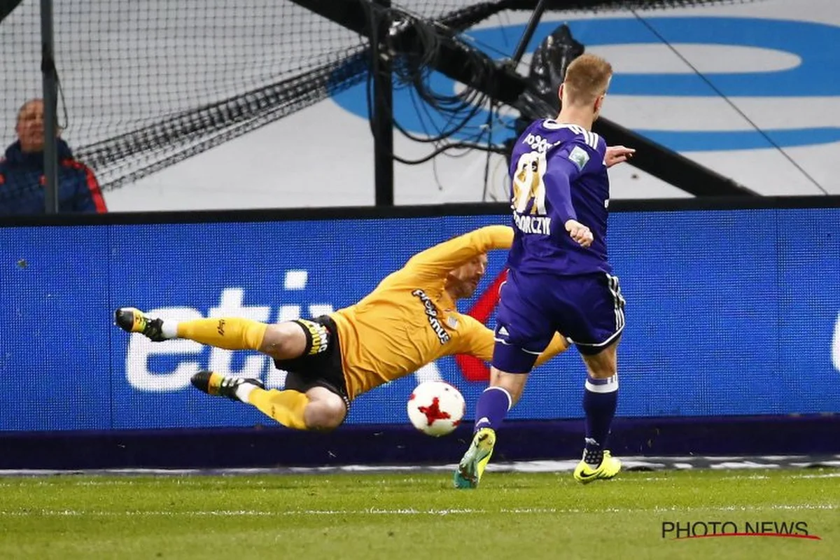 Penneteau speelt vermoorde onschuld na penaltyfase met Teodorczyk