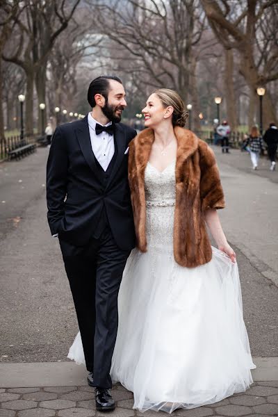 Wedding photographer Nika Savitskaya (photonikenyc). Photo of 9 April 2022