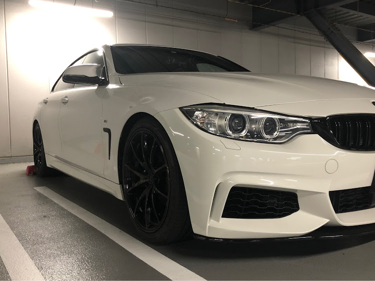 4シリーズ グランクーペの鬼滅の刃　無限列車・レイトショー・立体駐車場・独占に関するカスタム事例の投稿画像4枚目