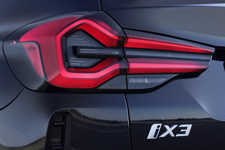 The new iX3 gets the same bulging tail lamps as found on the new X3.