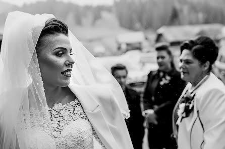 Bryllupsfotograf Silviu Monor (monor). Foto fra februar 6 2017