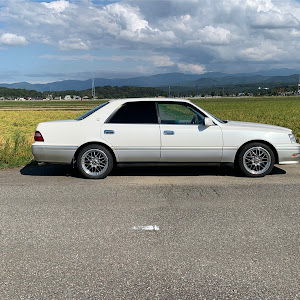 クラウンセダン JZS151