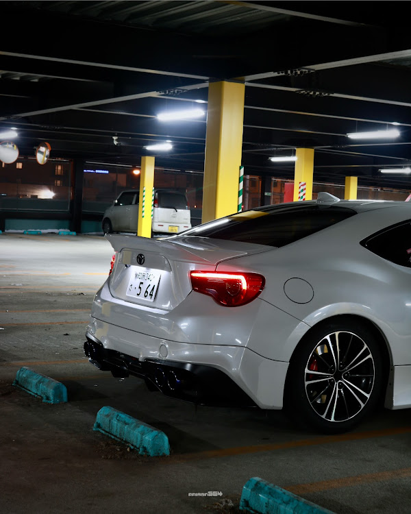 86の86・ZN6・トヨタ・バレンタインデー・ナンバークイックリリースはギターのストラップのやつに関するカスタム事例の投稿画像2枚目