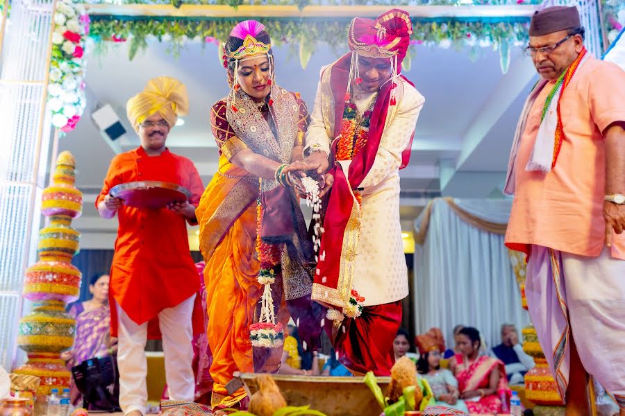 Wedding photographer Abhijeet R Bhujade (theshutterelf). Photo of 1 October 2022