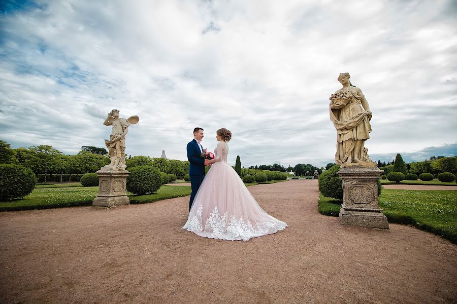 Wedding photographer Alena Evdokimova (elen665). Photo of 17 September 2017