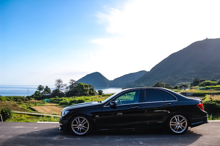 Cクラス セダンのメルセデス・ベンツ・ブラバス・Mercedes-Benz・BRABUS・海の京都に関するカスタム事例の投稿画像5枚目