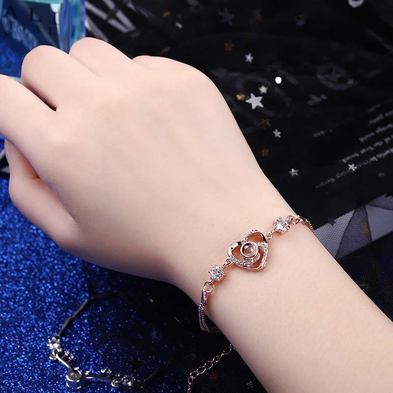 Pulseira Coração 100 Idiomas Eu Te Amo Coreano Presente Personalizado para Namorada Dia dos Namorados Graciosa e Selvagem