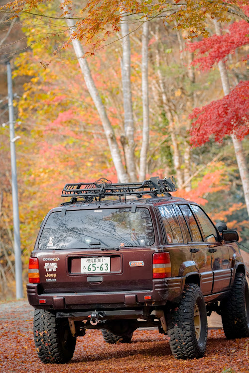 グランドチェロキーのJEEP・紅葉ドライブ・jeepキャンプ・Sigma sd quattro H・SIGMA 135mm f1.8 dg artに関するカスタム事例の投稿画像16枚目