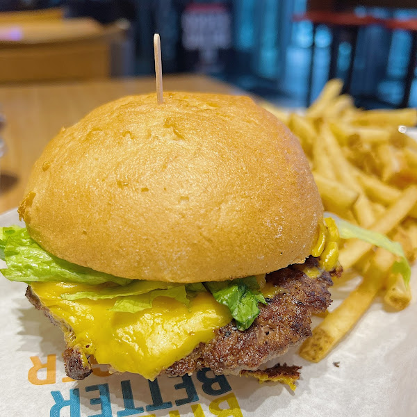 Classic Smashburger & fries