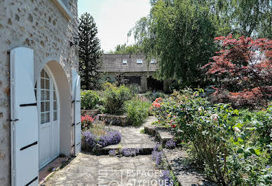 Maison avec terrasse 1