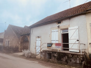 maison à Guillon (89)