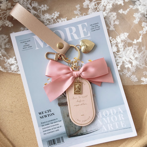 Title 8, Ins Leather Listing Cute Car Key Chain Pendant....