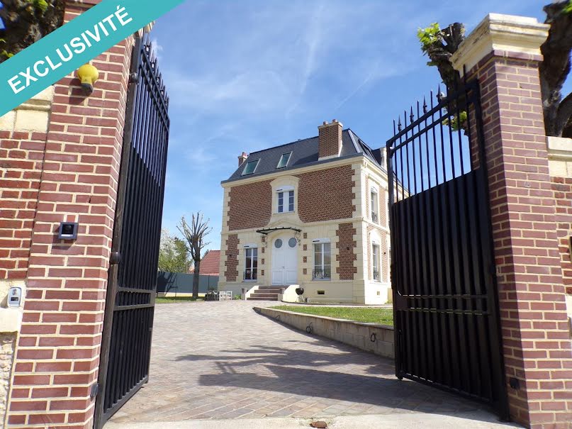 Vente maison 7 pièces 215 m² à Berthecourt (60370), 810 000 €