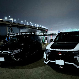 アウトランダーPHEV GG2W