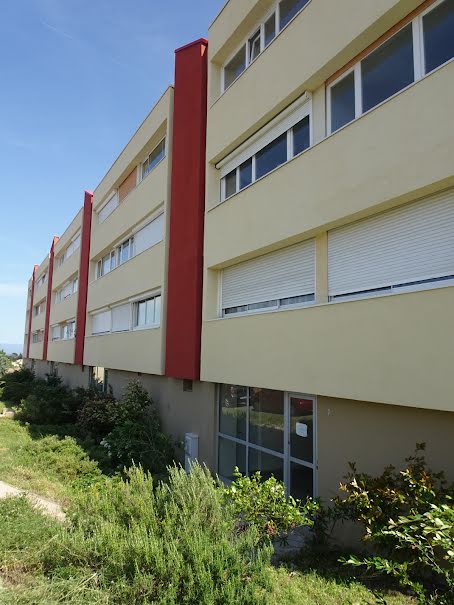 Vente appartement 3 pièces 65 m² à Villeneuve-les-avignon (30400), 127 900 €