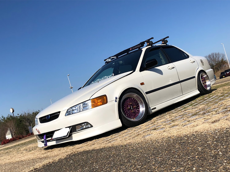 アコードの#usdm#stance#ヘラフラ・純ベタ・車高短・シフトノブ交換・クリスタルシフトノブに関するカスタム事例の投稿画像1枚目