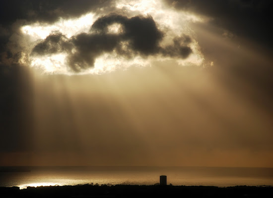 Raggi di luce di Luciano Fontebasso