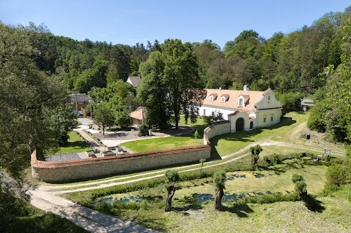 House 1
