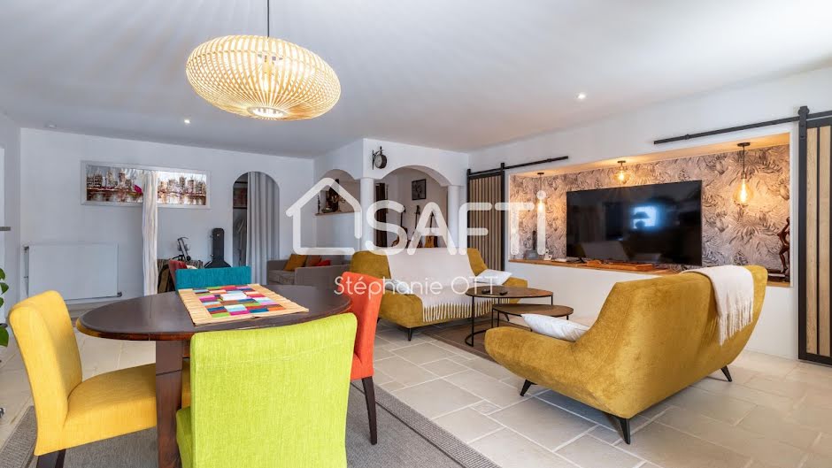 Vente maison 6 pièces 201 m² à Puget-sur-Argens (83480), 780 000 €