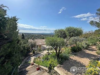 maison à Roquebrune-sur-Argens (83)