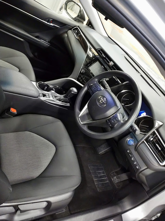 しろさんが投稿した沖縄旅行  第1弾・納車しました(´･∀･｀)・カムリハイブリッド・ワチャワチャ(´･∀･｀)に関するカスタム事例の投稿画像2枚目