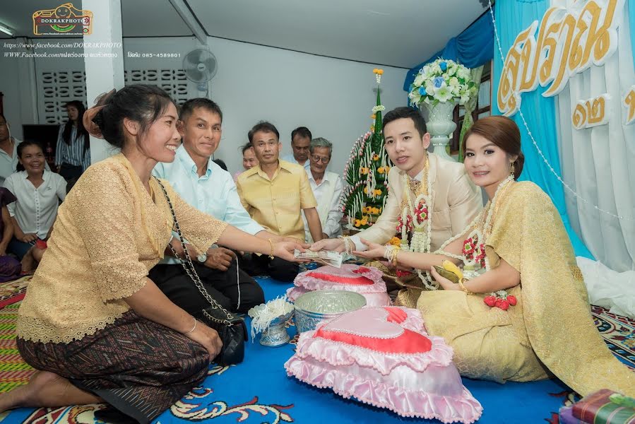 ช่างภาพงานแต่งงาน Tanapong Palasu (dokrakphoto) ภาพเมื่อ 7 กันยายน 2020