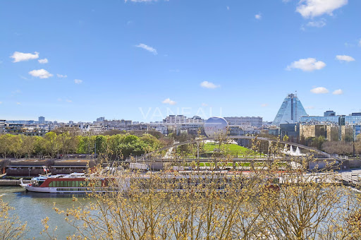 Luxury apartment / penthouse for sale in Paris 16ème (75016)