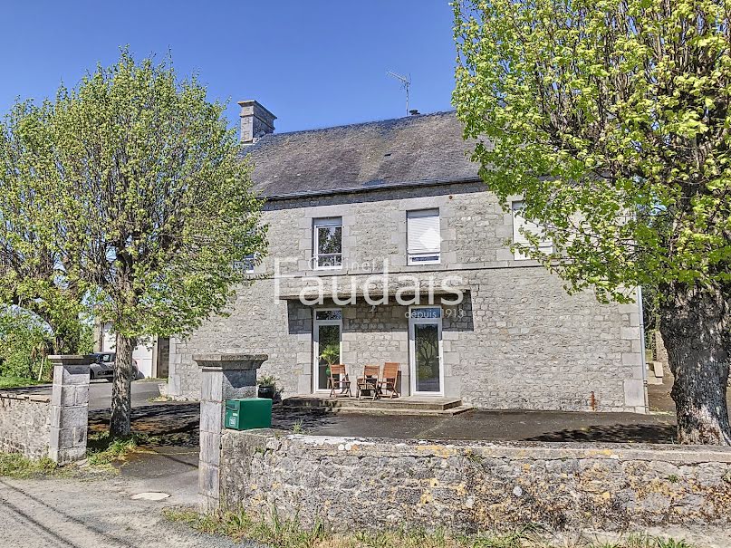 Vente maison 6 pièces 220 m² à Annoville (50660), 417 000 €