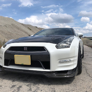 NISSAN GT-R R35