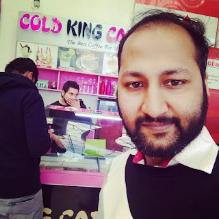 Sourabh at Cold King Cafe, DLF Star Mall,  photos