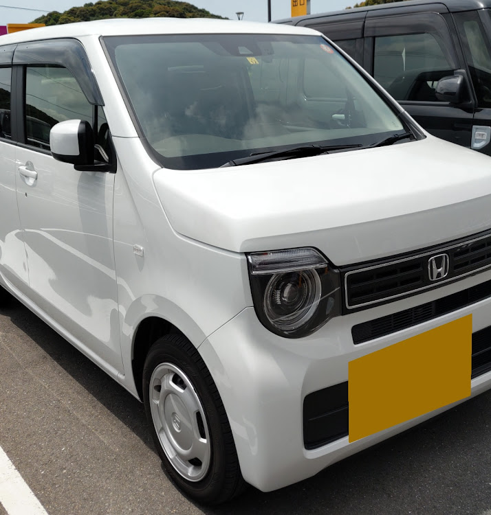N-WGNの車低王・civilization・梅雨の晴れ間・半年点検・ゴールドエンブレムに関するカスタム事例の投稿画像3枚目