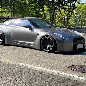 NISSAN GT-R R35