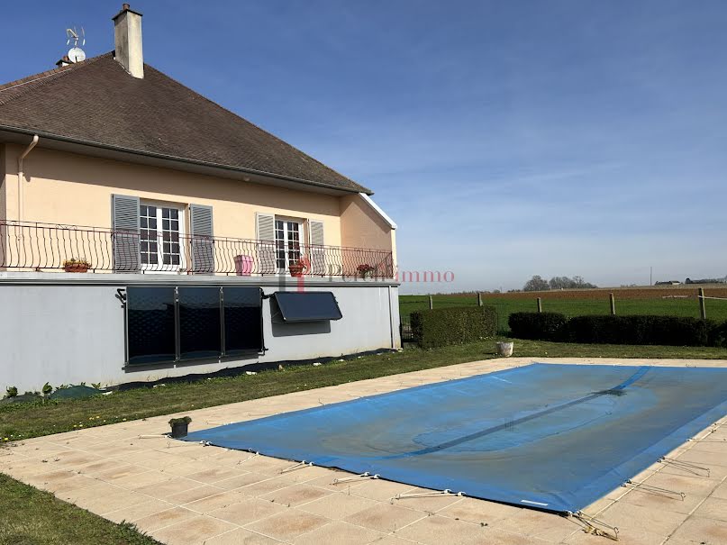 Vente maison 7 pièces 161.07 m² à Courgains (72260), 266 000 €