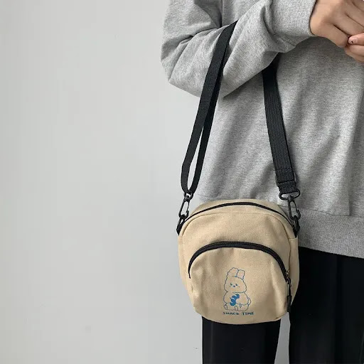 Title 18, Cute Womens New Harajuku Versatile Cartoon Can...