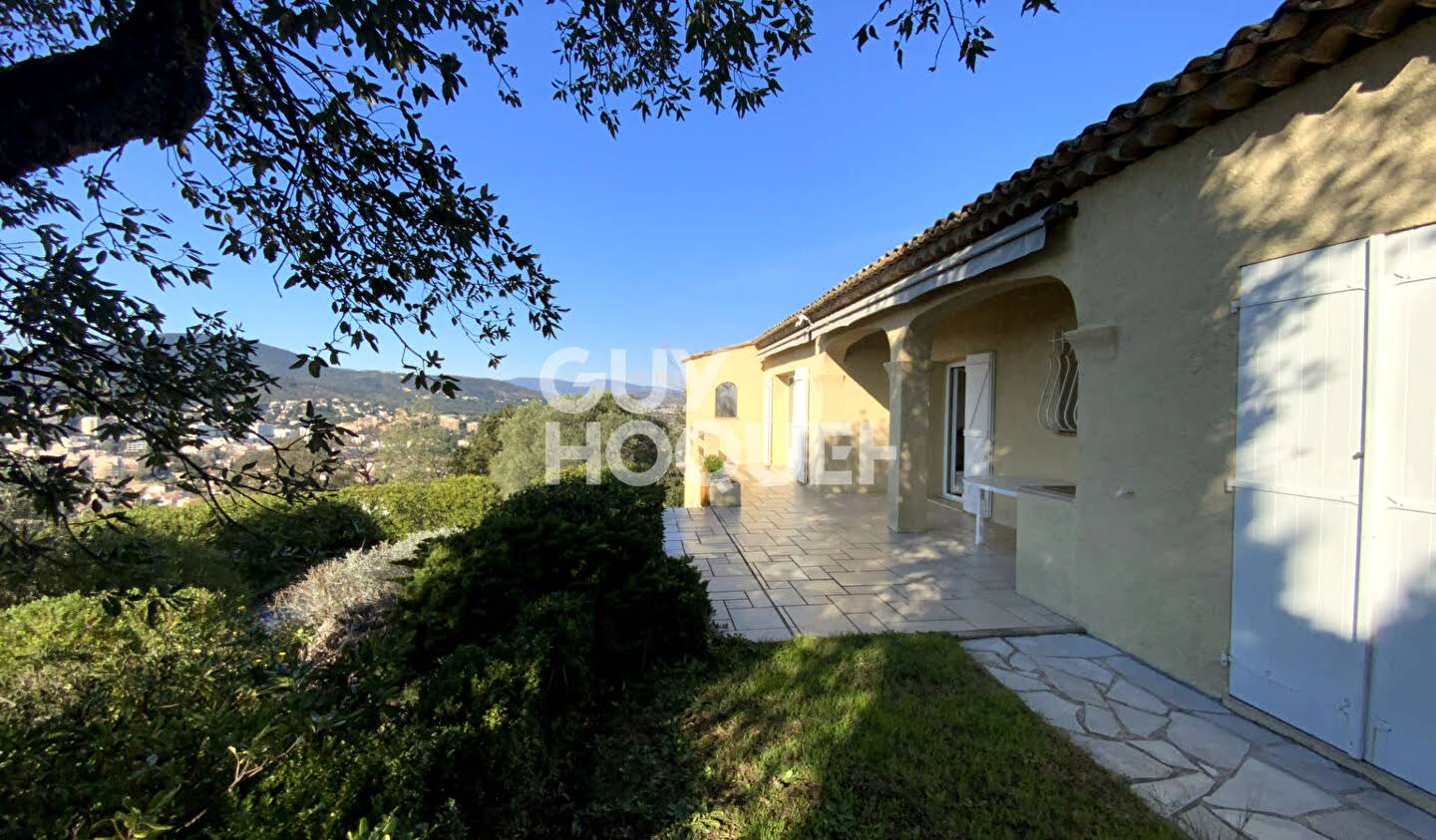 House with pool and terrace Sainte-Maxime