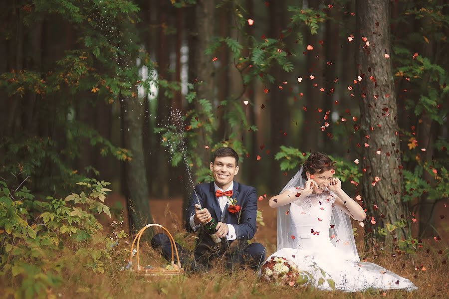 Wedding photographer Dmitriy Pyzhov (roadmen). Photo of 18 August 2014