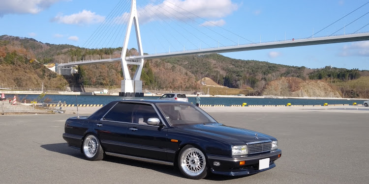 セドリックシーマの2020ベストショット・カレンダーに載ってみたい・いい日産の日・ドライブに関するカスタム事例の投稿画像1枚目