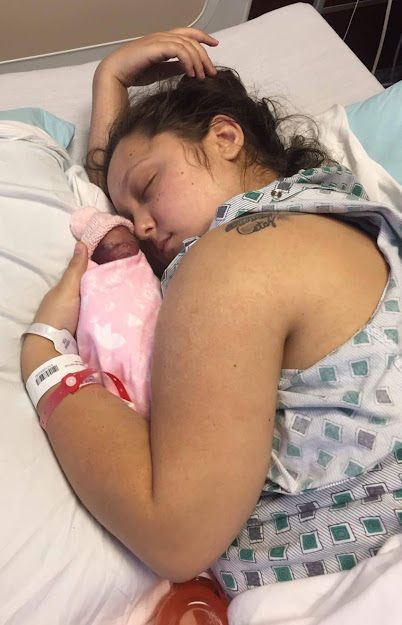 Miscarried Baby Girl Lives For 2 Hours In Mom's Arms Before She Passes On |  Pregnancy Video