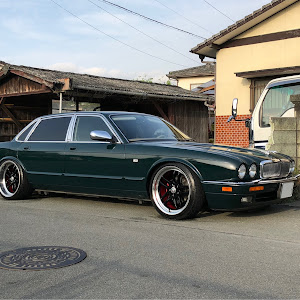 XJ