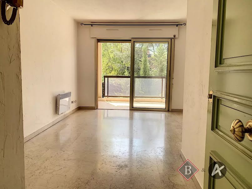 Location  appartement 1 pièce 23.66 m² à Mougins (06250), 606 €
