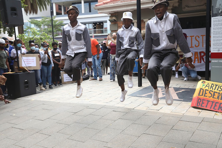 Mapantsula dance artists unite in solidarity behind those demanding answers from the National Arts Council. The South Gauteng high court has given the National Arts Council just 72 hours to pay over R3.48m of an R8 grant to the National Arts Festival.