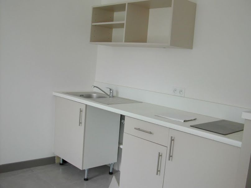Location  appartement 1 pièce 20.55 m² à Brest (29200), 407 €