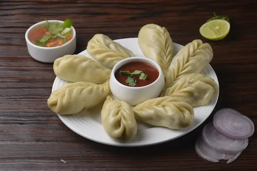 Chicken Steamed Momos [6 Pieces]