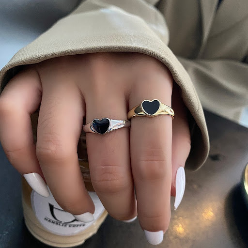 Title 1, Fashion Retro Love Heart-shaped Ring for Women,...